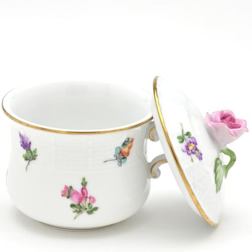 ヘレンド（HEREND） 蓋付きカップ(120cc)薔薇飾り ミルフルール(00385