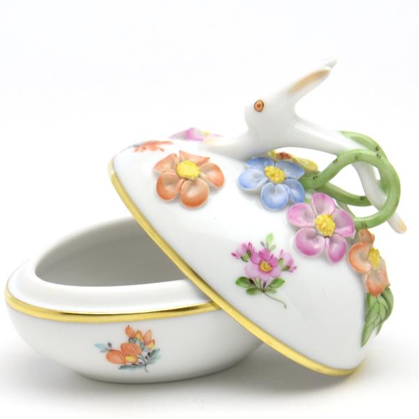 ヘレンド（HEREND） 卵形小物入れ(高さ:7.5cm)兎と花の飾り ミル 