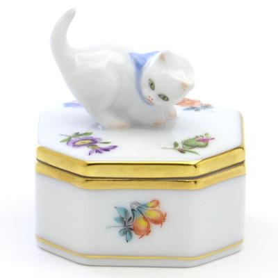 ヘレンド 小物入れ ファンシーボックス 猫飾り ミルフルール 手描き 小