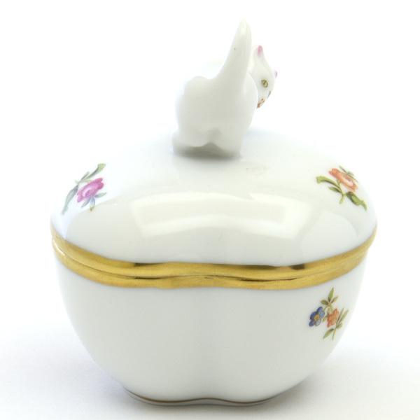 ヘレンド（HEREND） ハート形小物入れ(高さ:8.2cm)猫飾り 小さな薔薇の 
