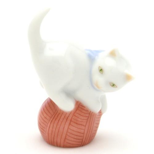 ヘレンド 玉乗りネコ 置物 フィギュリン 磁器製 キャット