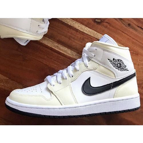 24.5cm BQ6472-121 WMNS AIR JORDAN 1 MID Coconut Milk ウィメンズ 