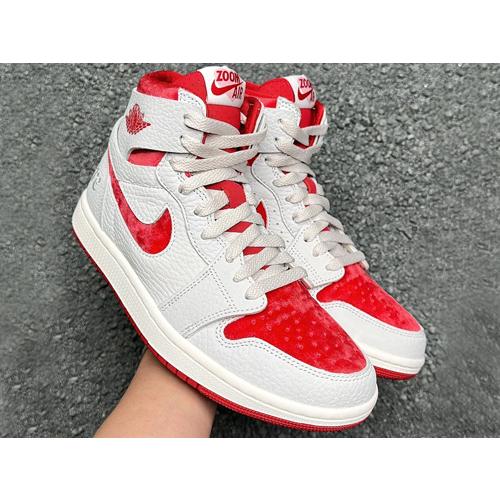 24.5cm DV1304-106 WMNS AIR JORDAN 1 HIGH ZOOM CMFT 2 Valentine 