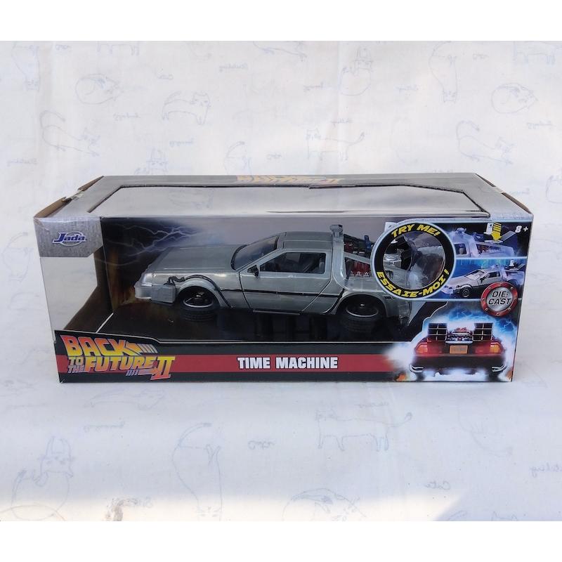 バックトゥーザフューチャー2 デロリアン フィギュア　ミニカー　新品 Amazon | サンスター バックトゥザフューチャー パート2