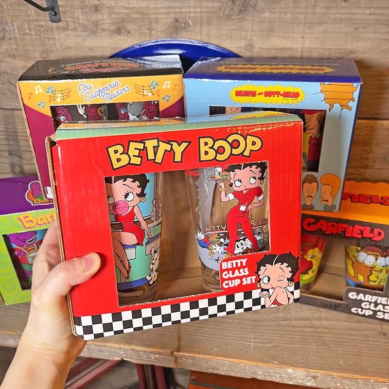 BETTY BOOP ベティブープ ペア グラス ガラス製 ペアグラス アメリカキャラクター 肉厚タイプ 食器 コップ カップ 生活雑貨 生活用品 キッチン用品 化粧箱入り | BETTY BOOP | 01