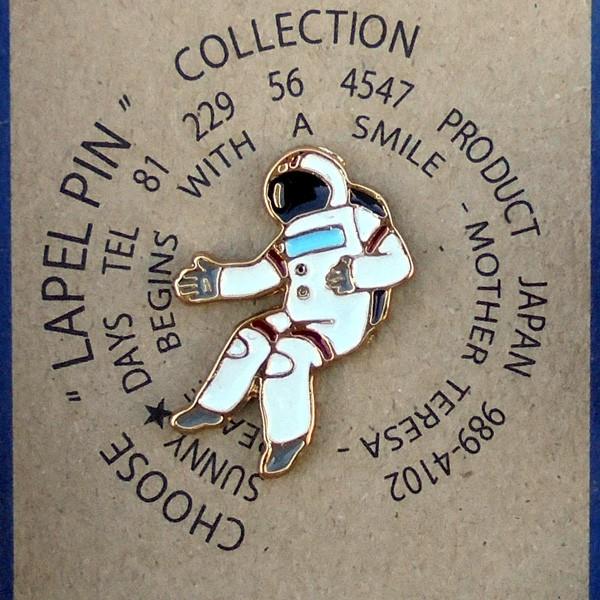 レターパックプラス対応 ラベルピン 宇宙飛行士 Pins ピンバッヂ ピンバッジ ピンズ バタフライクラッチ アメカジ アクセサリー 綺麗 面白い オシャレ Lp 1629 アメリカン雑貨hermit ハーミット 通販 Yahoo ショッピング