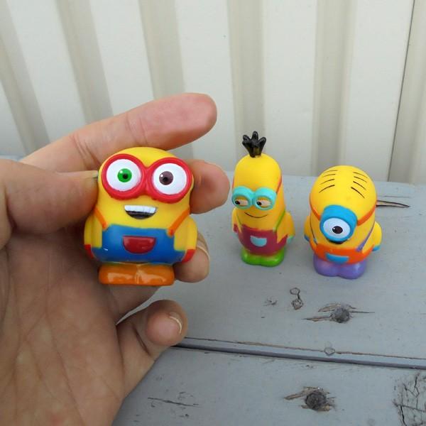 レターパックプラス対応 ぷかぷか 立体 ミニオンズ 3個セット カラフル お風呂玩具 おもちゃ 音が出る ミニフィギュア ソフビ製 アメリカキャラクター Me 021 アメリカン雑貨hermit ハーミット 通販 Yahoo ショッピング