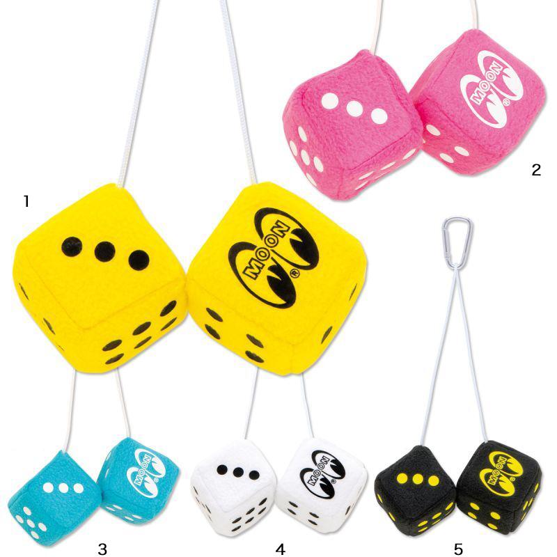 レターパックプラス対応 MOONEYES ムーンアイズ ミニ ファジーダイス イエロー ピンク ハンギングダイス サイコロ カーアクセサリー 車内アクセ インテリア | MOONEYES