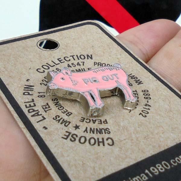 レターパックプラス対応 ラベルピン ブタ 本 気球 宇宙飛行士 剥きバナナ 女性 PINS ピンバッヂ ピンバッジ ピンズ バタフライクラッチ アメカジ アクセサリー |  | 07