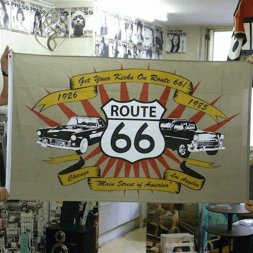 レターパックプラス対応 ROUTE66 ルート66 フラッグ アメ車 横タペストリー 旗 90×150cm インテリア雑貨 ポエリステル製 ガレージアイテム ガレージグッズ｜hermit