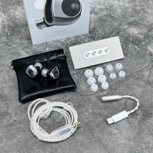 国内正規品】TWISTURA D-MAJOR with MIC 10mmダイナミックドライバー