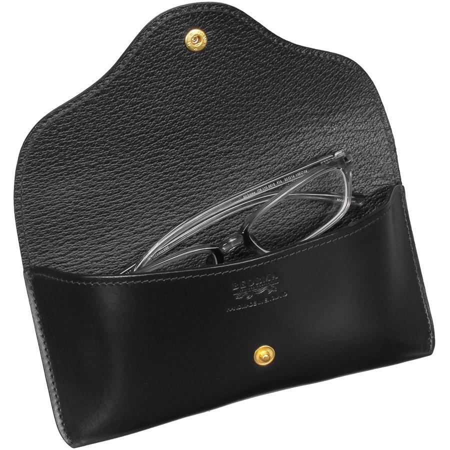 ベオーマ メガネケース S0001 Beorma 眼鏡ケース めがねケース 0001 ブライドルレザー メンズ ホワイトハウスコックスの職人 |  | 06