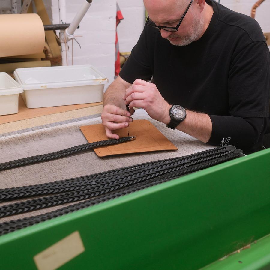 ベオーマ メッシュベルト P0300 幅34mm Beorma メッシュ プンターレ ベルト 0300 メンズ ホワイトハウスコックス の職人による |  | 11