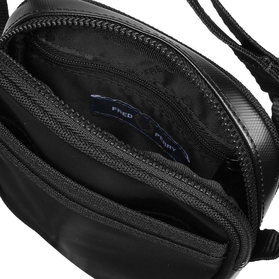 フレッドペリー ショルダーバッグ トーナルクラシックスモールサイドバッグ Tonal Classic Small Side Bag L2166 リサイクルポリエステル Fredperryユニセックス | FRED PERRY | 04
