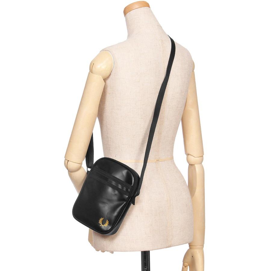 フレッドペリー ショルダーバッグ トーナルクラシックスモールサイドバッグ Tonal Classic Small Side Bag L2166 リサイクルポリエステル Fredperryユニセックス | FRED PERRY | 10
