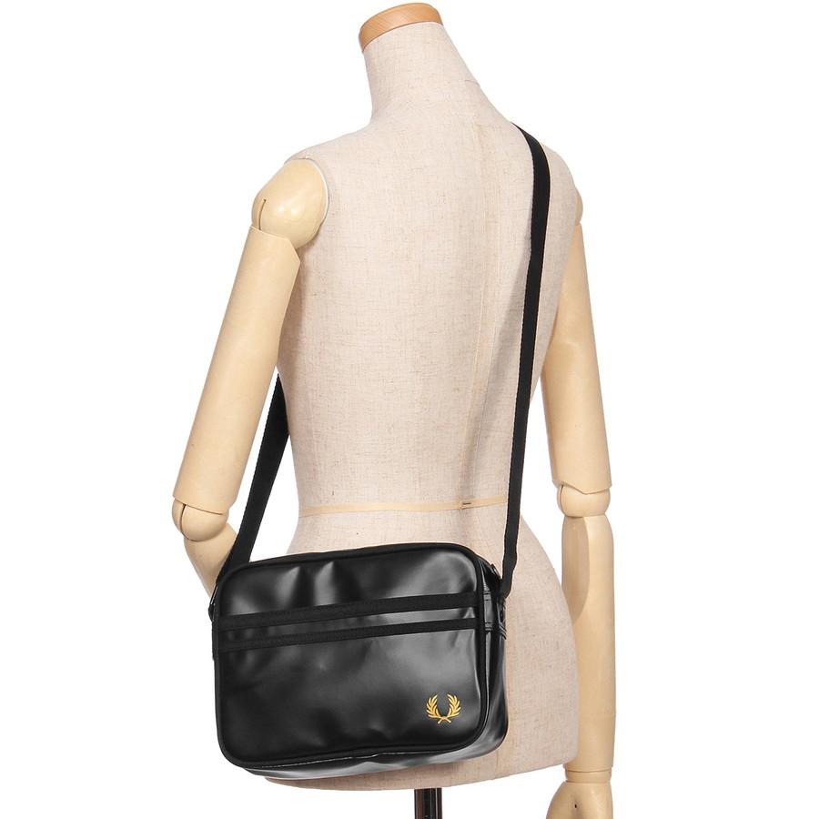 FRED PERRY（フレッドペリー） ショルダーバッグ トーナルクラシック