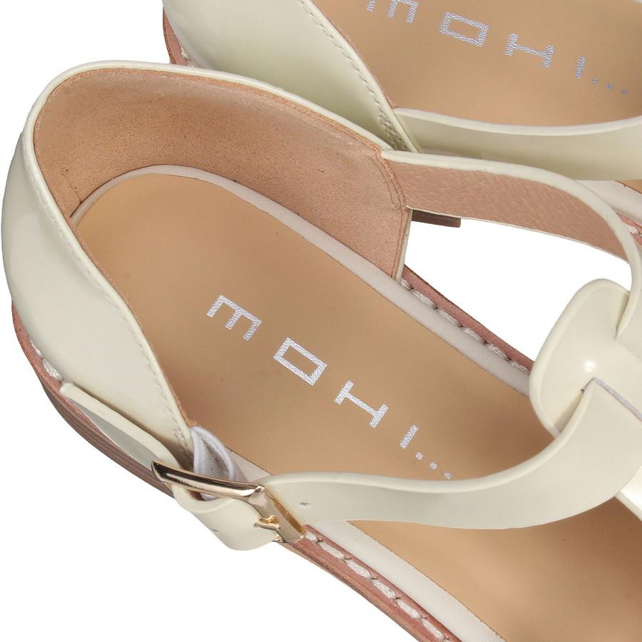 MOHI（モヒ） レディース 踵ありグルカサンダル ネグロ パッリア Mohi