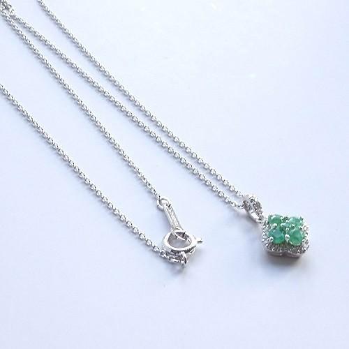 天然エメラルド0.5カラット以上使用エメラルドネックレスペンダント 