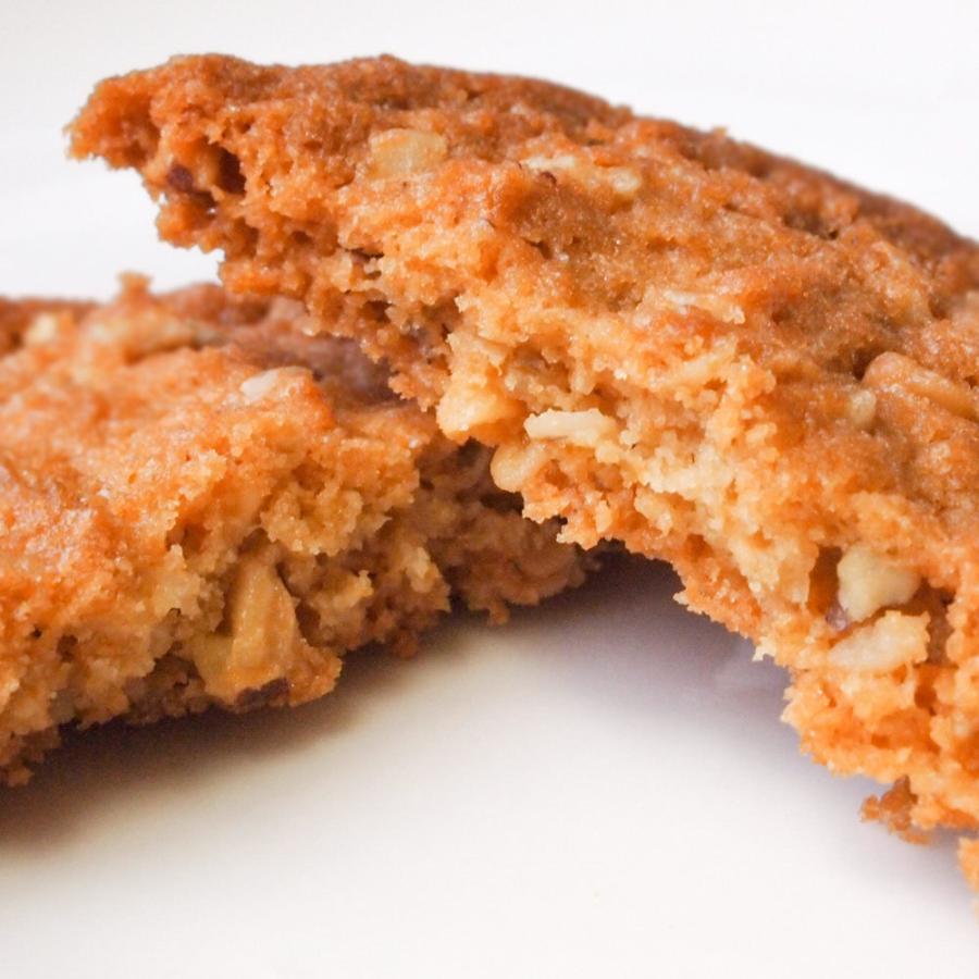バッケンモーツアルト からす麦の焼きたて クッキー 2缶入り