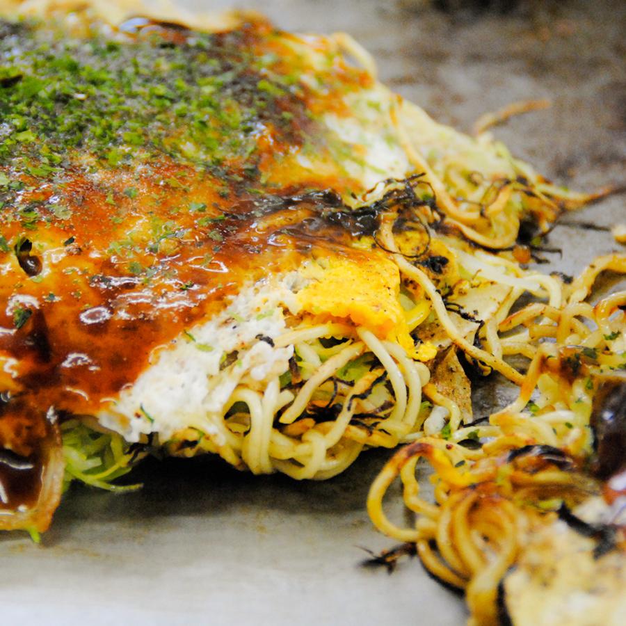 冷蔵 お好み焼 小ぶり １箱２枚入り 広島名物 お好み村 １箱 お好み焼き ２５０ｇ×２、お好みソース、お好みスパイス、青粉付き 送料無料 広島焼き サンフーズ｜hgurume｜02