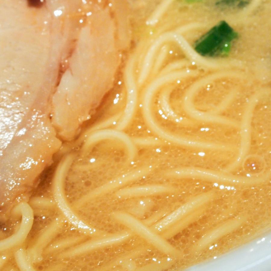 広島 豚骨 生ラーメン 我馬（がば） 白馬 ２食×２袋 送料無料 クール便  ご当地ラーメン 人気店 お土産｜hgurume｜05