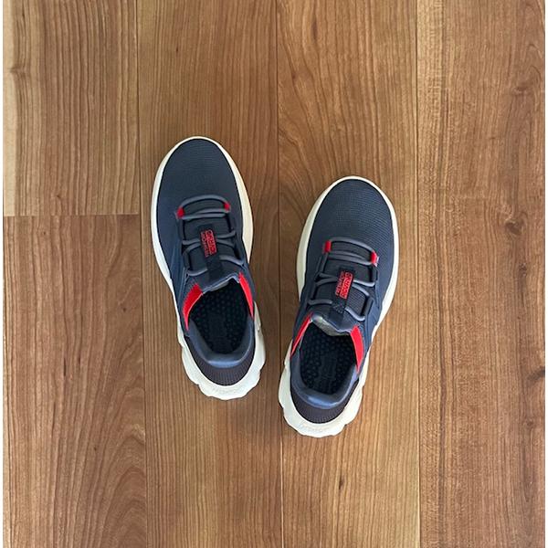New Balance（ニューバランス） 残り22.5 24.0 26.0cm スリッポン