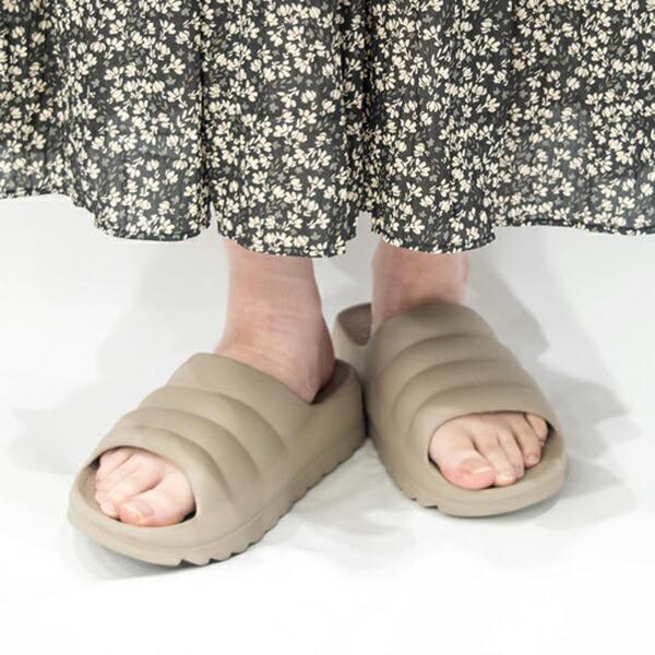 TELIC（テリック） 極厚底 Wクラウド コルクブラウン ベージュ