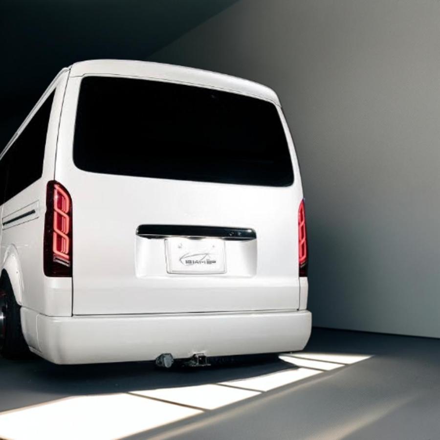 BKM iiP Attirantシリーズ 200ハイエース用LEDテールランプ Type2 Eマーク取得 車検対応の画像