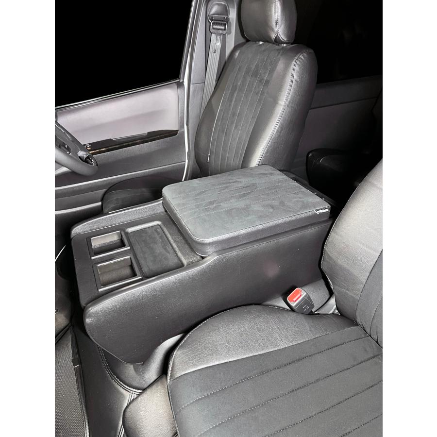トヨタ　ハイエース　レジアスエース　200 1型　2型　3型　4型　レカロ　sr3 glセンターコンソール　エンジンフード　シートレール付き レカロ（RECARO） ハイエース200系 標準ボディ1型ー4型 運転席助手席