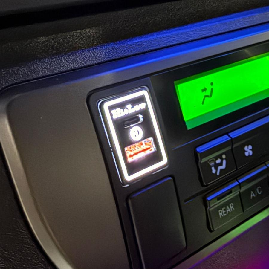 Hi&Low H&L ハイエース/レジアスエース4型以降現行型対応USBスイッチホールチャージャーQC3.0規格対応急速充電対応 | トヨタ | 03