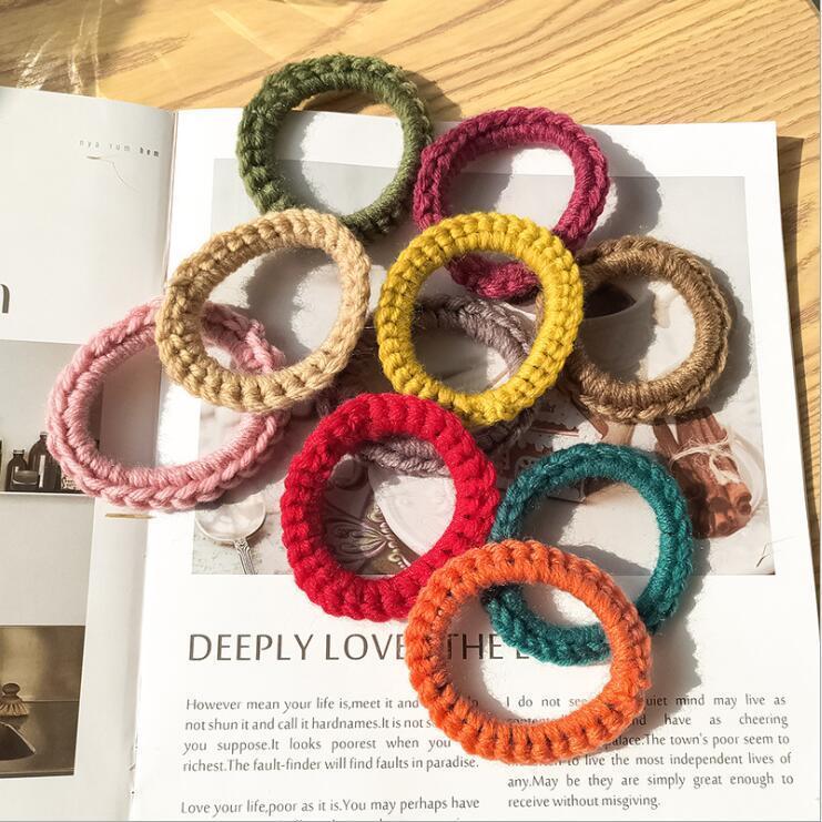ヘアゴム 毛糸で編んだキュートなヘアゴム お団子のふちどりにも 秋冬 Soreado 通販 Yahoo ショッピング