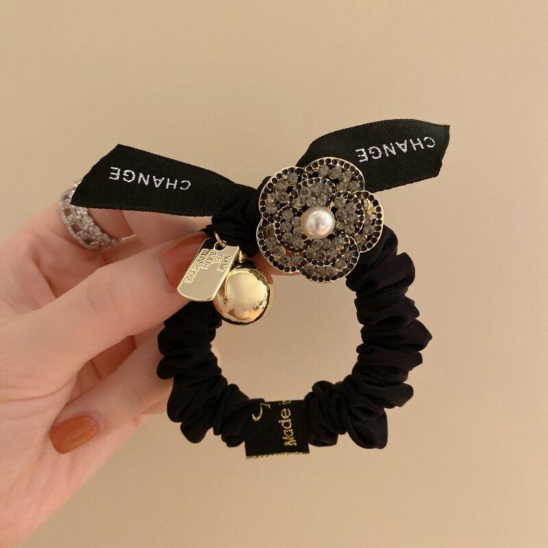 シュシュ アンティークフラワーデザインリボン付きブラックシュシュ