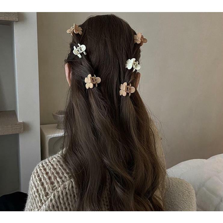 ヘアクリップ 同色2こセットシンプルフラワーマットカラーミニ