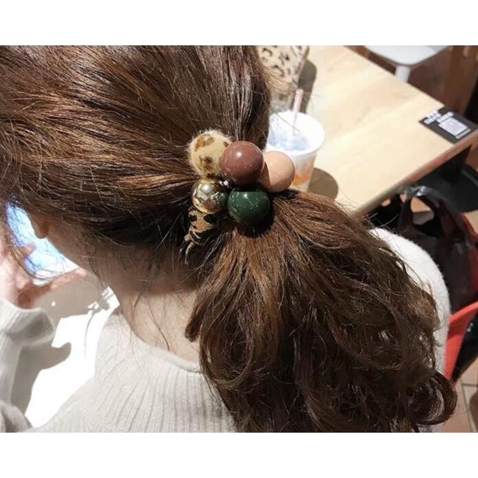 ヘアゴム　ボールチャームアニマルデザインヘアロープ・ヘアゴム　大人　かわいい　ヘアアクセ　プレゼント　秋冬　ファー　ブレス｜hiatariryoukou｜02