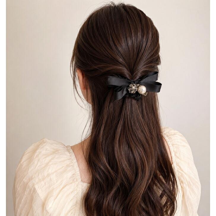 シュシュ【送料無料】リボン ヘアゴム 大人っぽい 華やか クリスタル