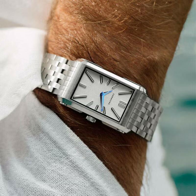 コーニッシュ CORNICHE スクエア 腕時計 メンズ Visionnaire ビジョネア ステンレススチール ブレスレット シルバー ゴールド 北欧の画像