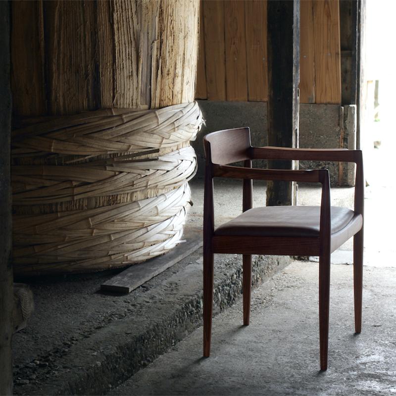 宮崎椅子製作所 UNI-Master 椅子 国産 アームチェア 無垢 木製 チェア ダイニング カイ・クリスチャンセン｜hidato｜02