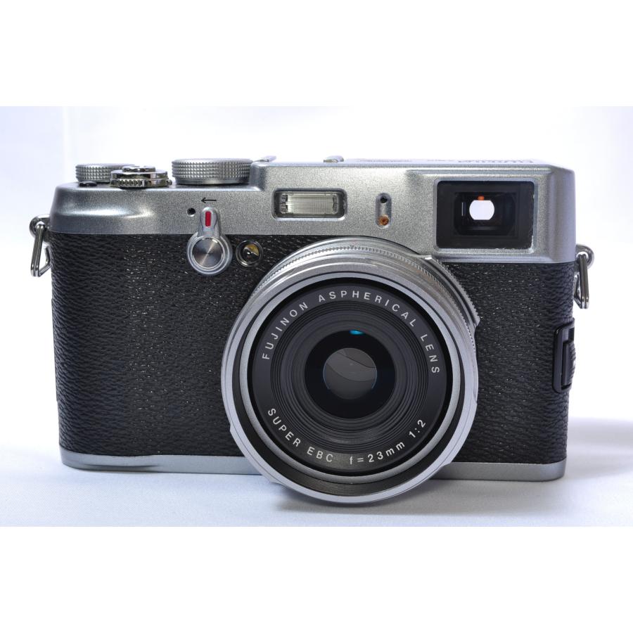 FinePix 富士フィルム Fujifilm X100 シルバー デジタルカメラ FinePix 富士フィルム Fujifilm X100 シルバー デジタルカメラ