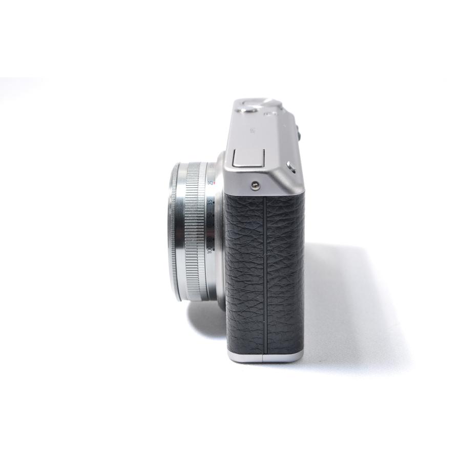 FUJIFILM 富士フイルム デジタルカメラ XF1 光学4倍 ブラック FUJIFILM 富士フイルム デジタルカメラ XF1 光学4倍 ブラック