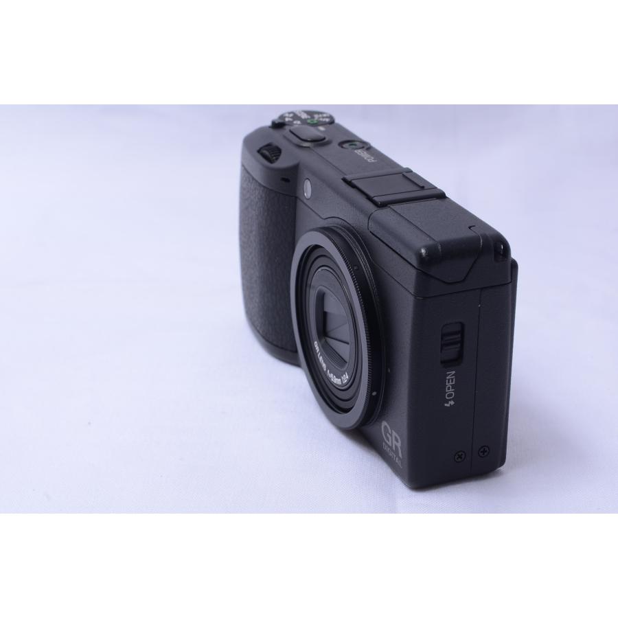 リコー RICOH GR DIGITAL II1000万画素 : ricoh-grdigital2 : カメラの