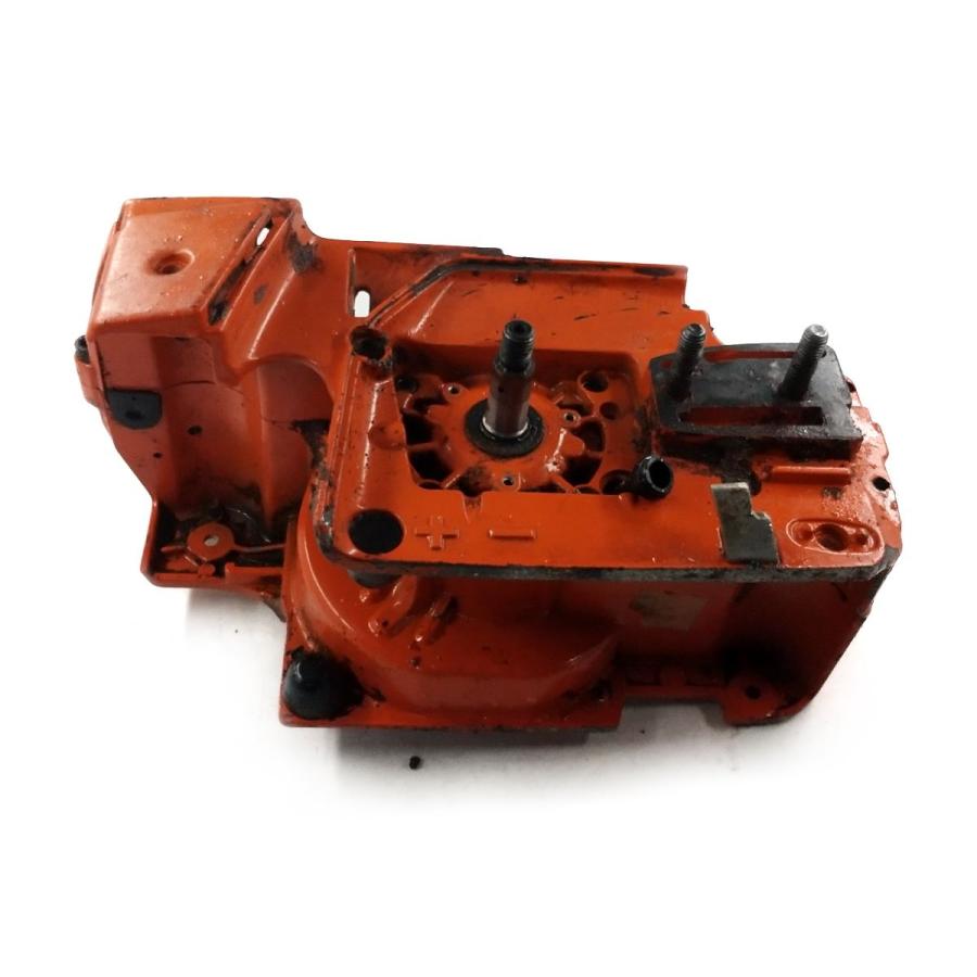 ハスクバーナ ゼノア 262XP クランクケース チェーンソー 部品 パーツ