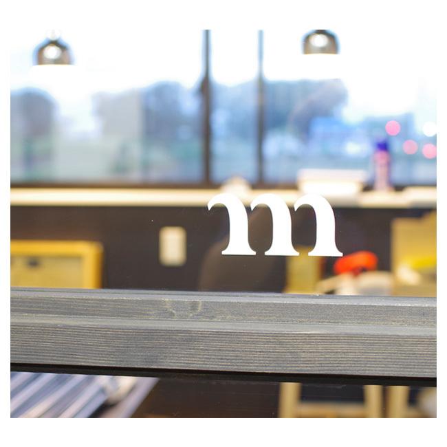 MURACO ムラコ m STICKER ステッカー MEQ3200010 【 雑貨 シール カスタム アウトドア 】【メール便・代引不可】 | ブランド登録なし | 01