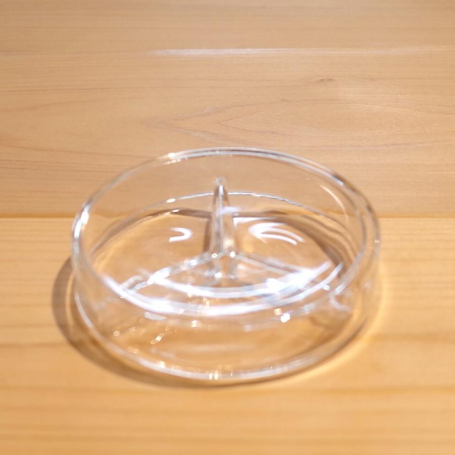 Koizumi Glass Works　Fractionation petri dish（3 fractions）　Lid set　小泉硝子製作所　分画シャーレー　三分画 |  | 01