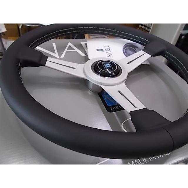 NARDI ナルディ Classic レザー N131 ブラックレザー＆シルバー