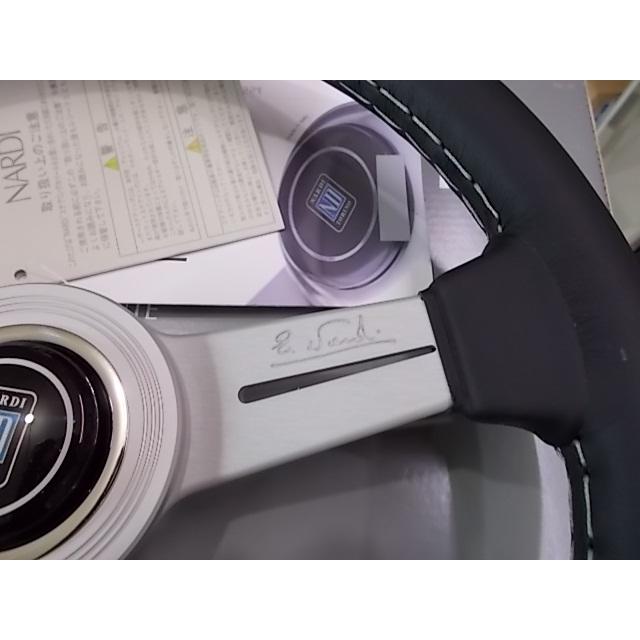 NARDI ナルディ Classic レザー N111 ブラックレザー＆シルバー