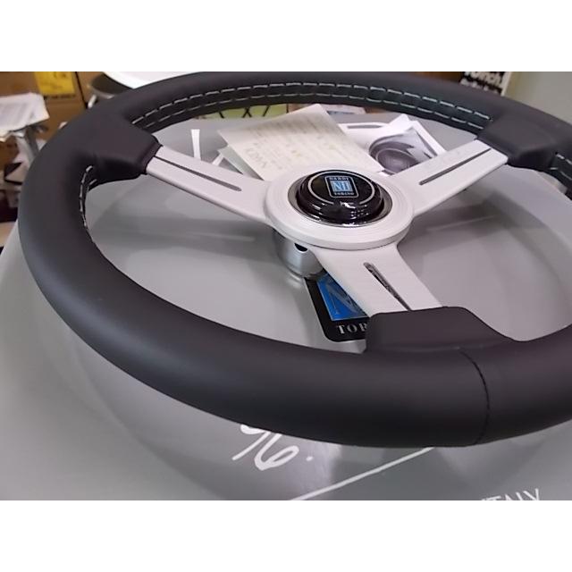 NARDI ナルディ Classic レザー N111 ブラックレザー＆シルバー