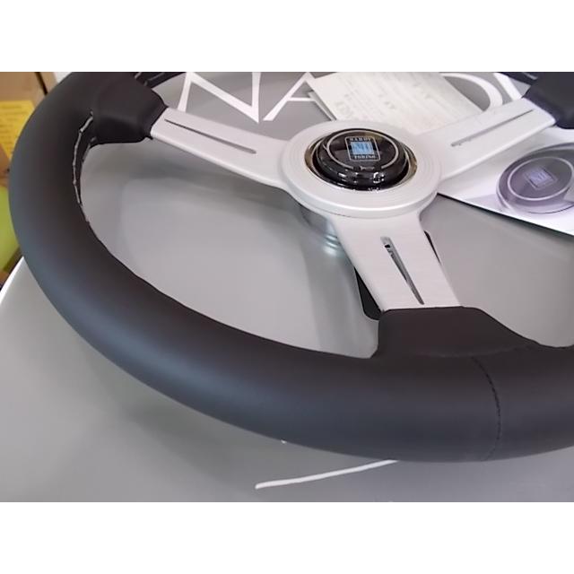 NARDI ナルディ Classic レザー N342 ブラックレザー＆シルバー