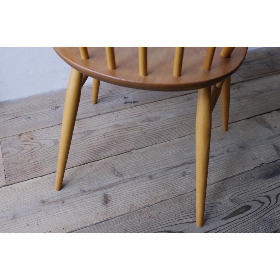 アーコールチェア アーム付きフープバックチェア(C) ERCOL イギリス