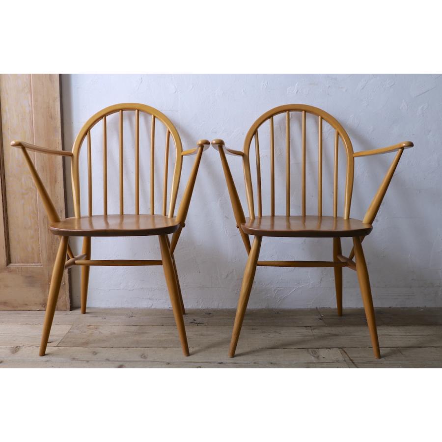 アーコールチェア アーム付きフープバックチェア(C) ERCOL イギリス