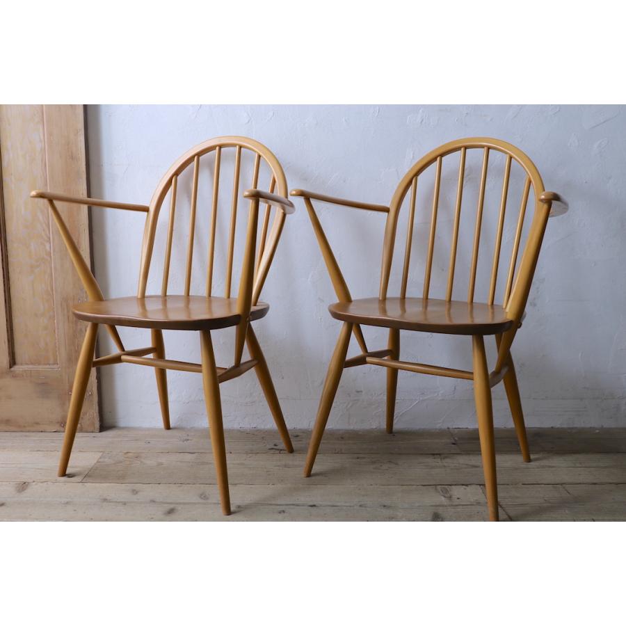アーコールチェア アーム付きフープバックチェア(C) ERCOL イギリス